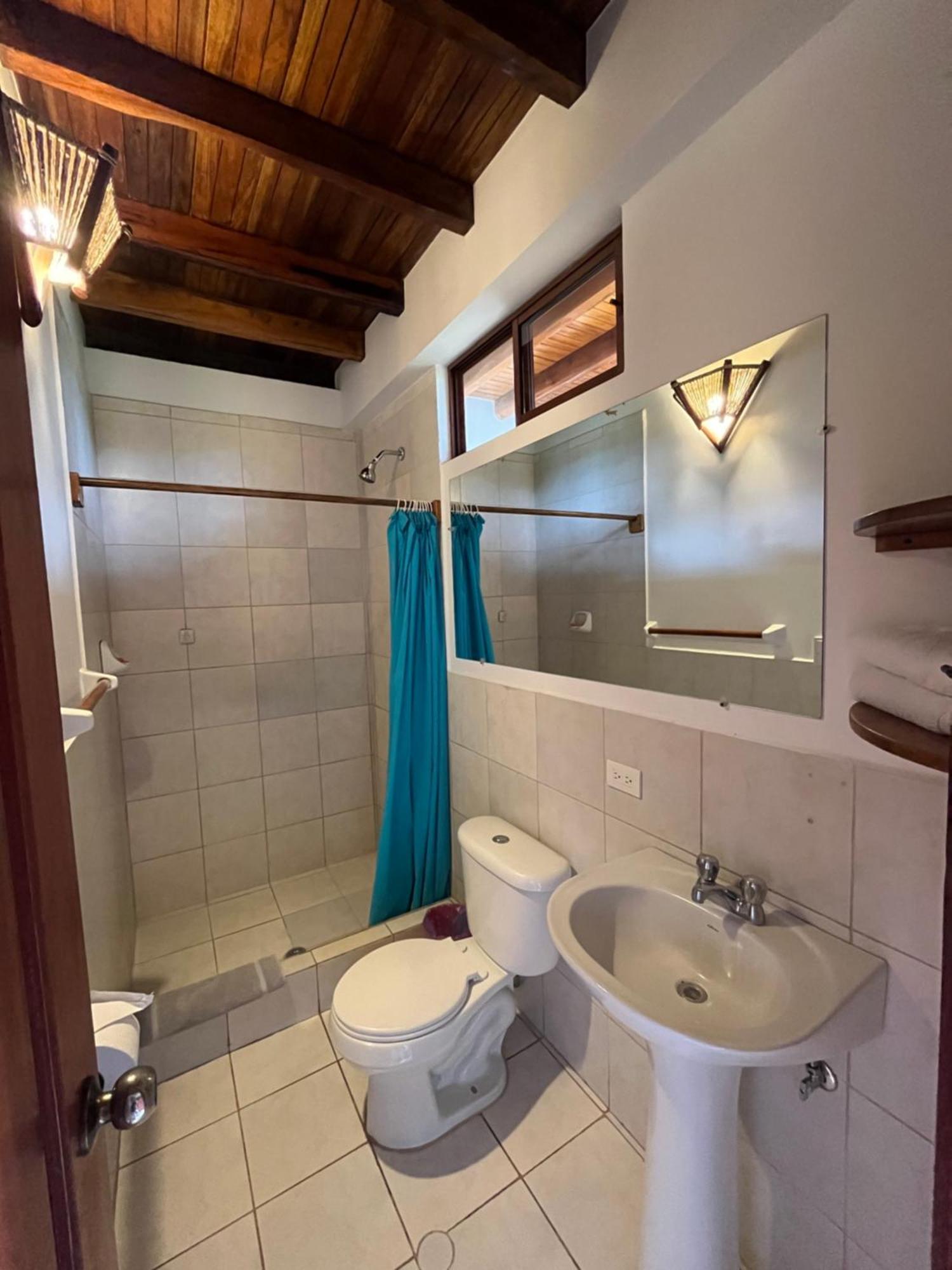 Victor Hugo Hotel Puerto López Eksteriør bilde