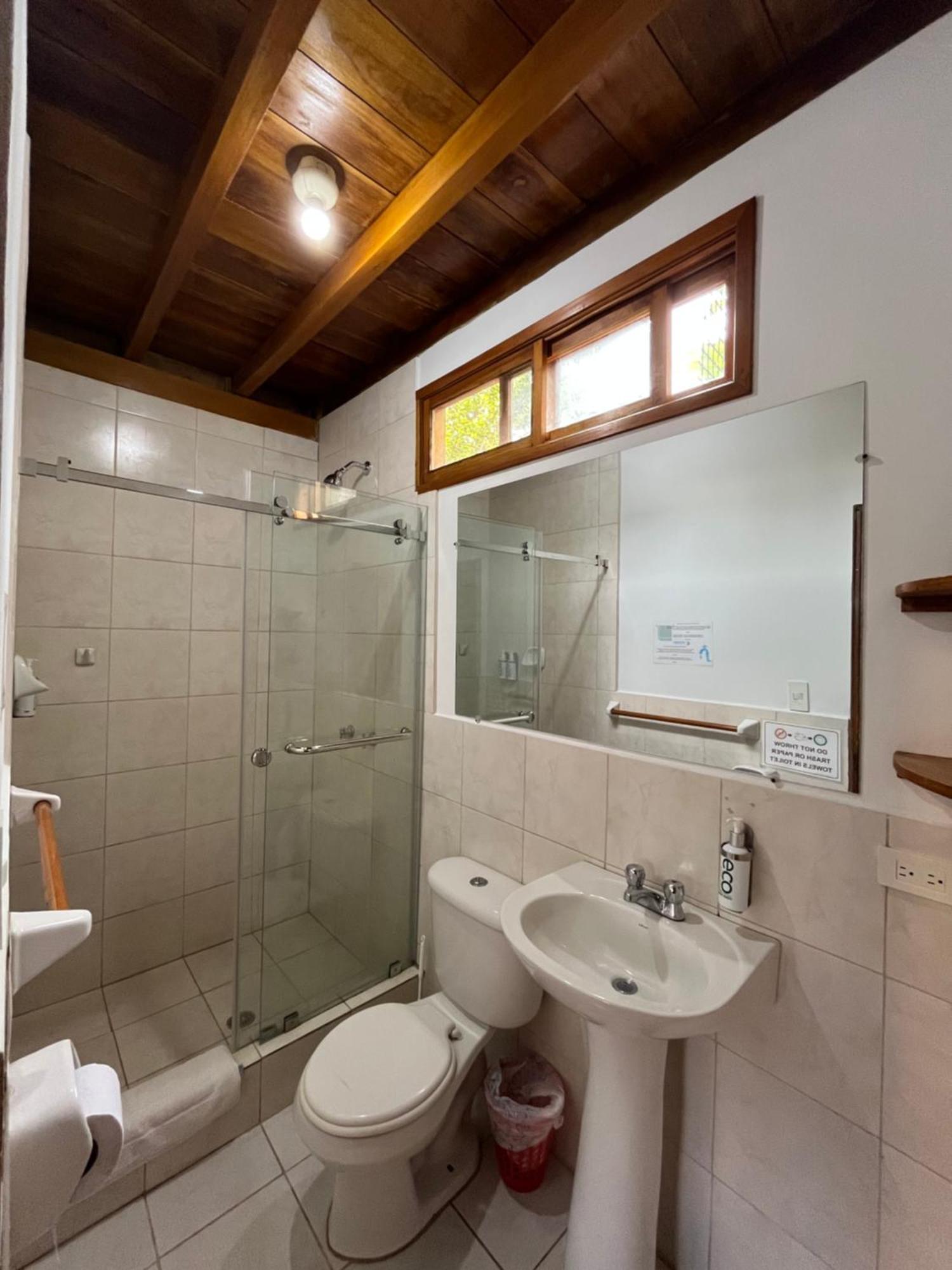 Victor Hugo Hotel Puerto López Eksteriør bilde
