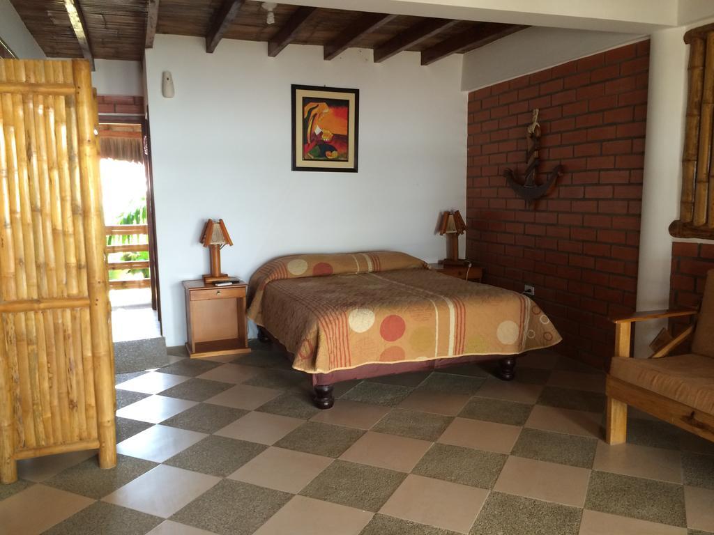 Victor Hugo Hotel Puerto López Eksteriør bilde